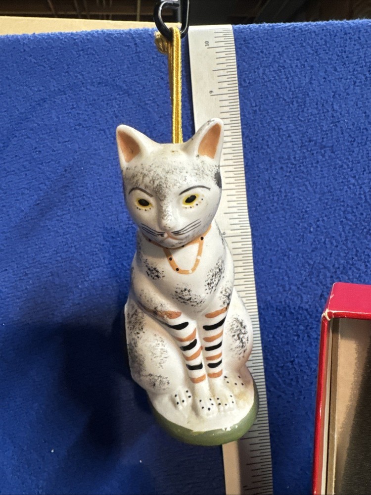 Metropolitan Museum Of Art Vintage Cat Ornament 1993