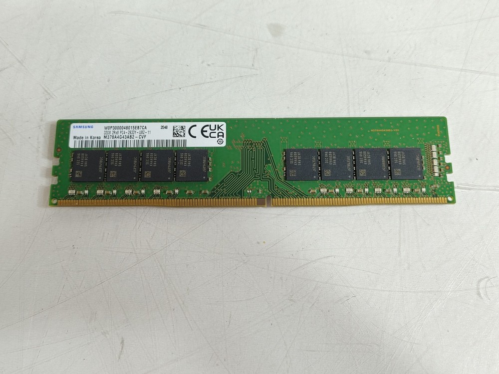 Samsung 32 GB PC4-23400 (DDR4-2933) 2Rx8 Desktop RAM M378A4G43AB2 - CVF