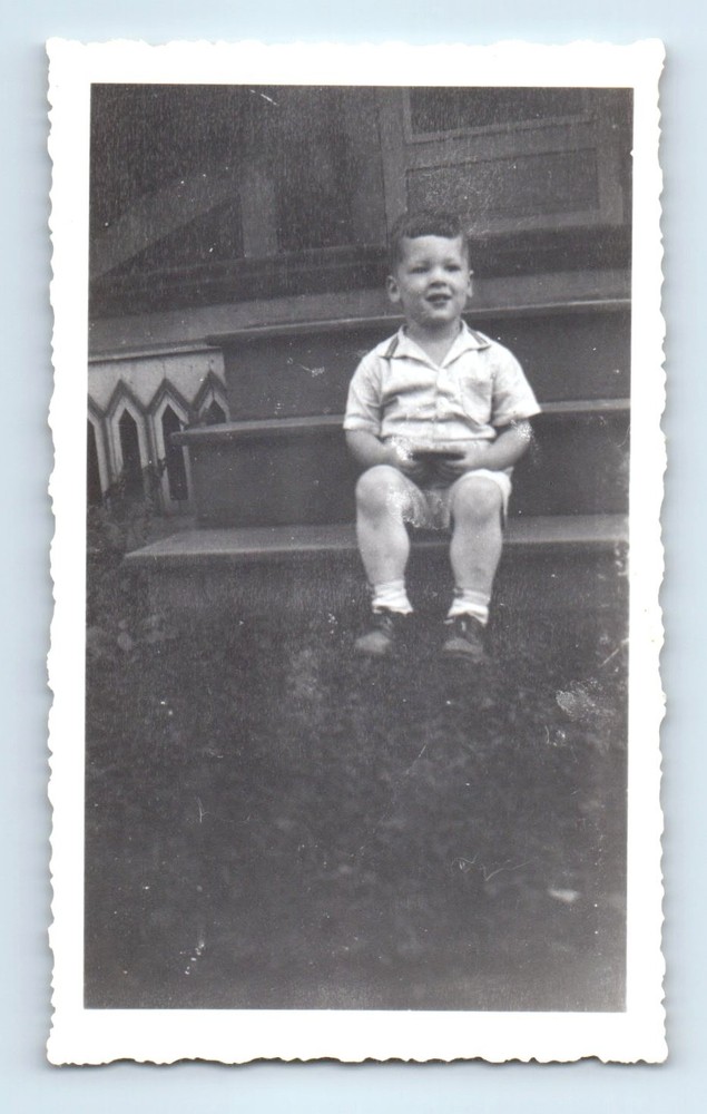 Old Vintage Photo SOLO BOY SITTING ON PORCH STEPS STAIRS ORIGINAL SNAPSHOT