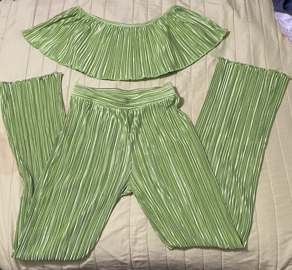 Fashion Nova Medium 2-Piece Funky Lime Green Crop Top & Wide-Leg Pants Set