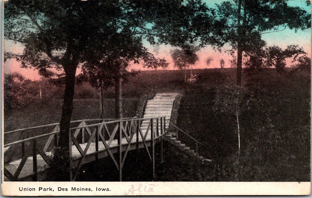 View in Union Park, Des Moines IA c1909 Vintage Postcard U63