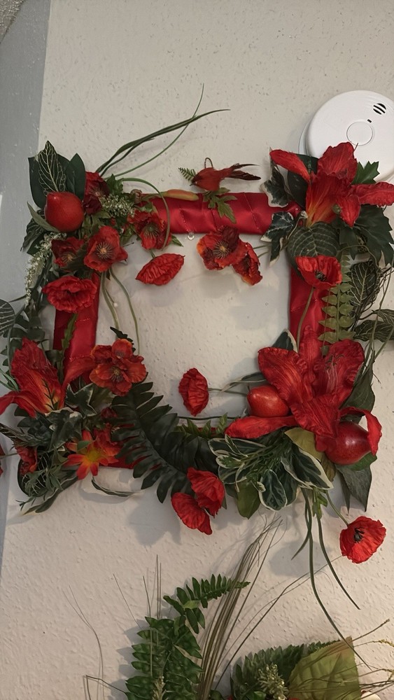 Elegant Floral Wreath for Home Decor