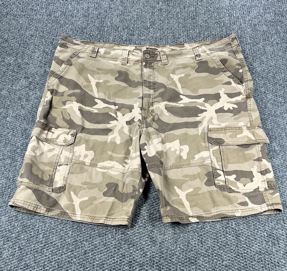 Wrangler Camo Cargo Shorts Mens Size 48 Camo Brown Army Military Work Utility