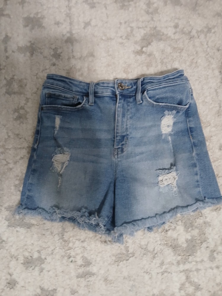YMI wannabettabutt? Mid Rise Stretch Jean Shorts Women’s Size 7 Light Wash Denim