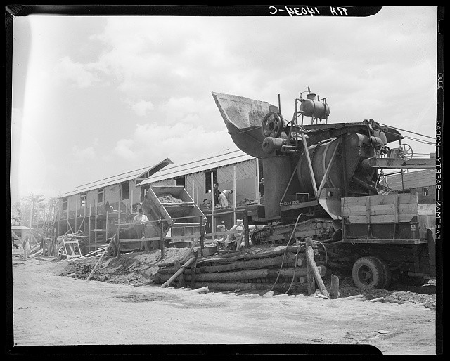 Photo:Berwyn Maryland 1936 Construction Bulldozer Building Site