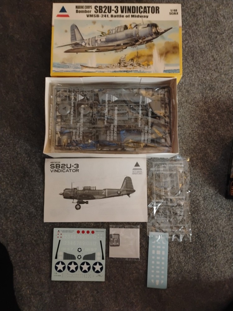 Accurate Miniatures 480202 SB2U-3 Vindicator VMSB-241 Kit Midway Sealed 48:1-image