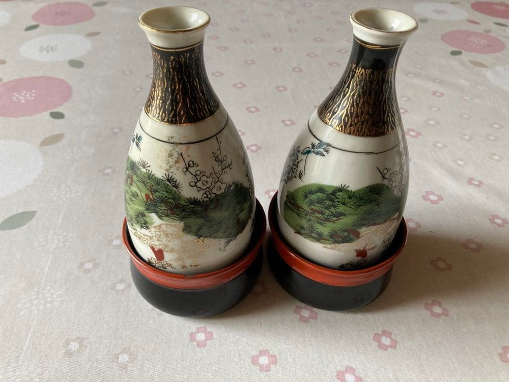 Kutani Ware Sake Bottles & Tokkuri Hakama Set Ceramic Vintage