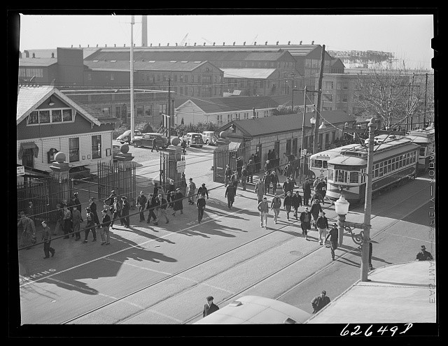 Newport News Virginia 1941 Shipyard Workers Streetcar Crowd Shipyards
