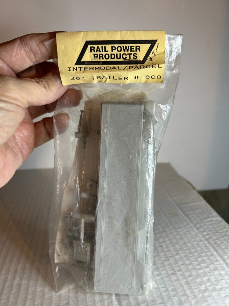 Rail Power Products #800  40' Intermodal/Parcel Trailer  KIT  H.O. 1:87