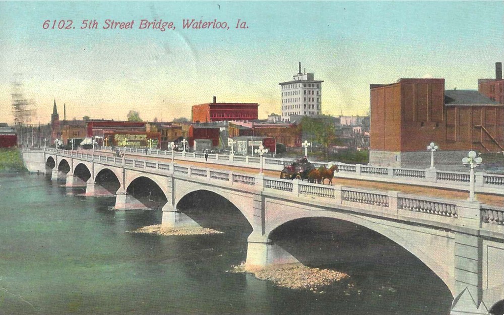 1912 Waterloo Iowa IA 5th Street Bridge Horse Drawn Carriage Posted Postcard