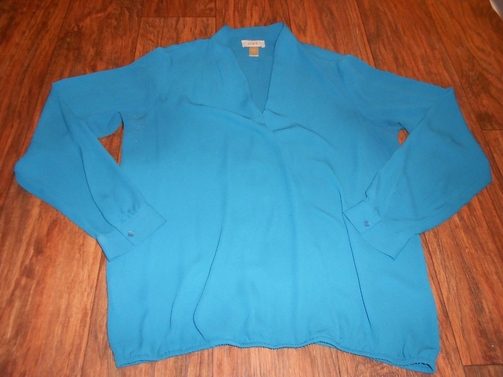 Ann Taylor Loft womens blouse shirt size M medium MINT cond