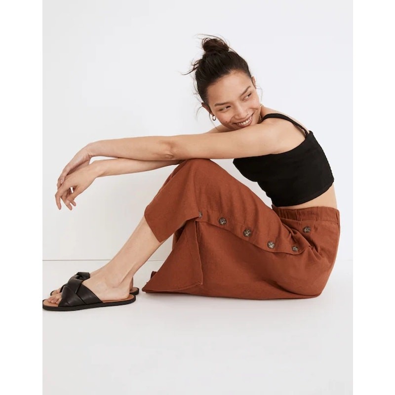 Madewell Collegiate Preppy Linen-Blend Side-Button Midi Skirt in Burnt Umber