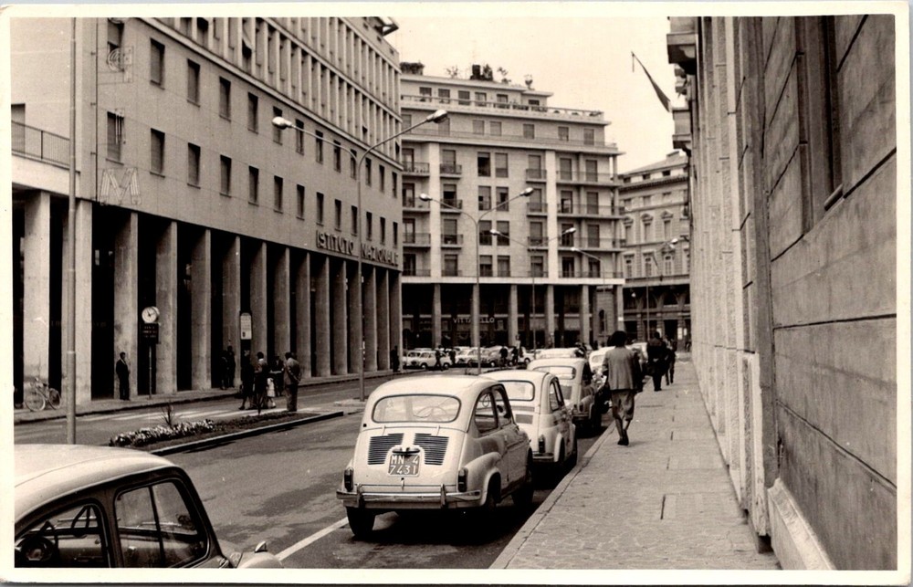 Vintage Postcard of Istituto Nazionale in Milan, Italy, City Scene