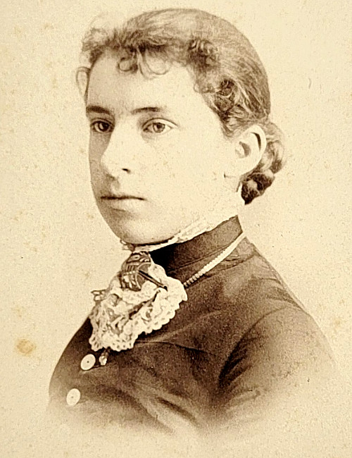 Antique Vintage Photo Cabinet Picture Portrait Beautiful Girl Lady Indiana USA