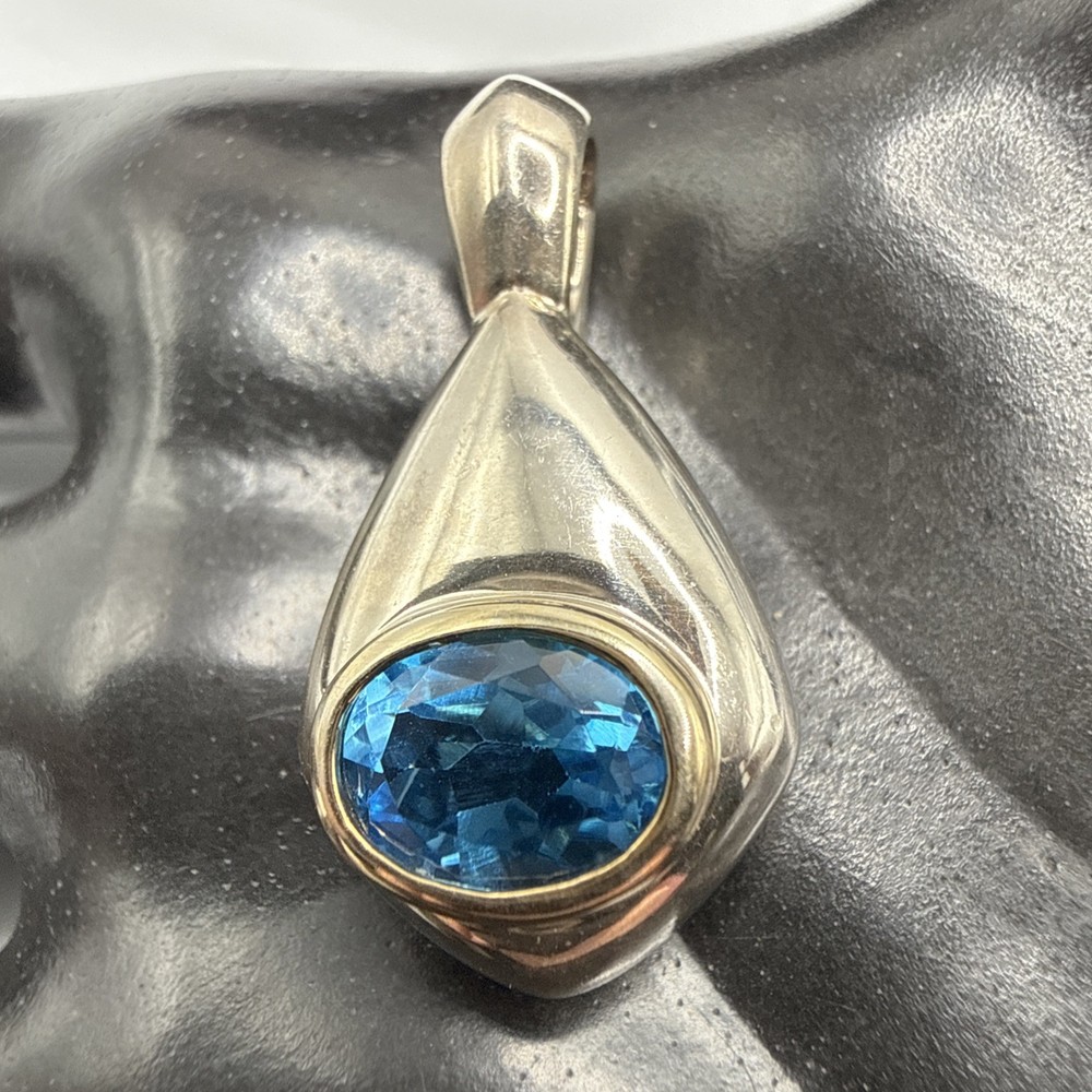 Vtg Beautiful 925 Sterling Silver Topaz? Pendant. 5.5 Grams. Marked M
