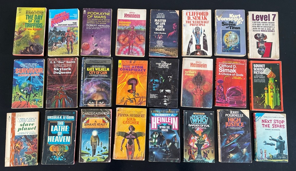 Vintage Sci-Fi Paperback Books Lot of 24. Various Titles & Authors.