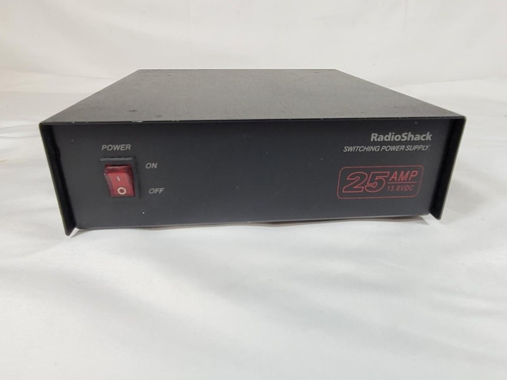 Radio Shack 25 AMP 13.8 VDC Switching Power Supply 22-510