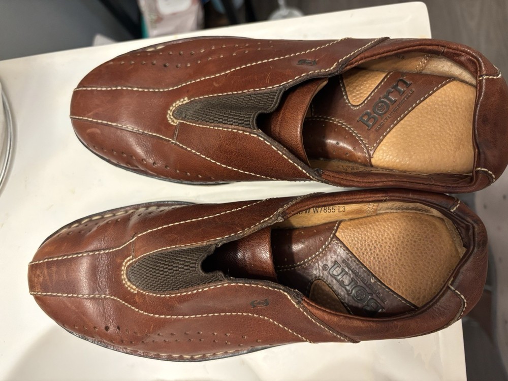 Born Men's Brown Leather Slip-On Casual Shoes US 7.5 M/W Rubber Sole Logo