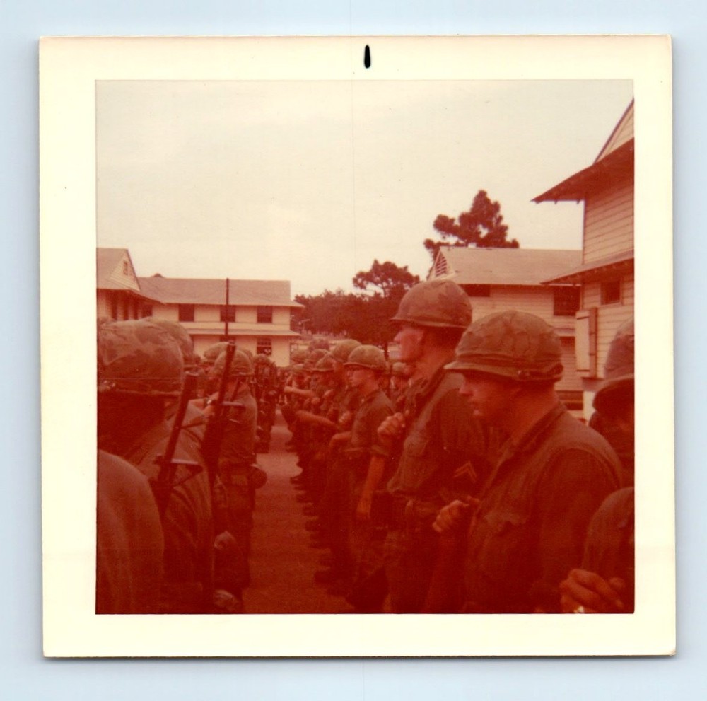 Old Vintage Square Color Photo ARMY MEN SOLDIERS VIETNAM ERA 1971 SNAPSHOT