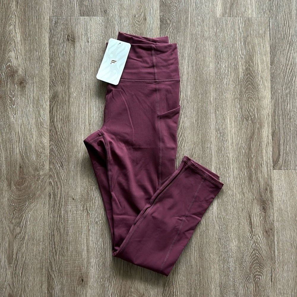 NWT Fabletics Oasis PureLuxe High Waisted 7/8 Yoga Leggings