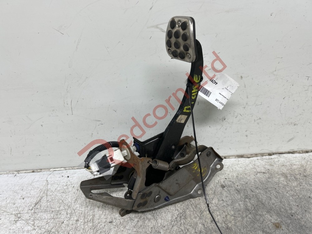 2005-2011 Honda Civic 4-Door Brake Pedal Assembly Replacement
