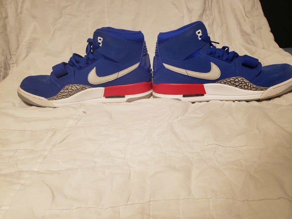 Size 12 - Air Jordan Legacy 312 Pistons