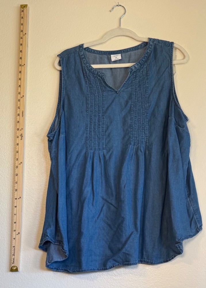 Croft & Barrow Womens 2X Sleeveless Chambray Top With Pintuck Detail Lightweight