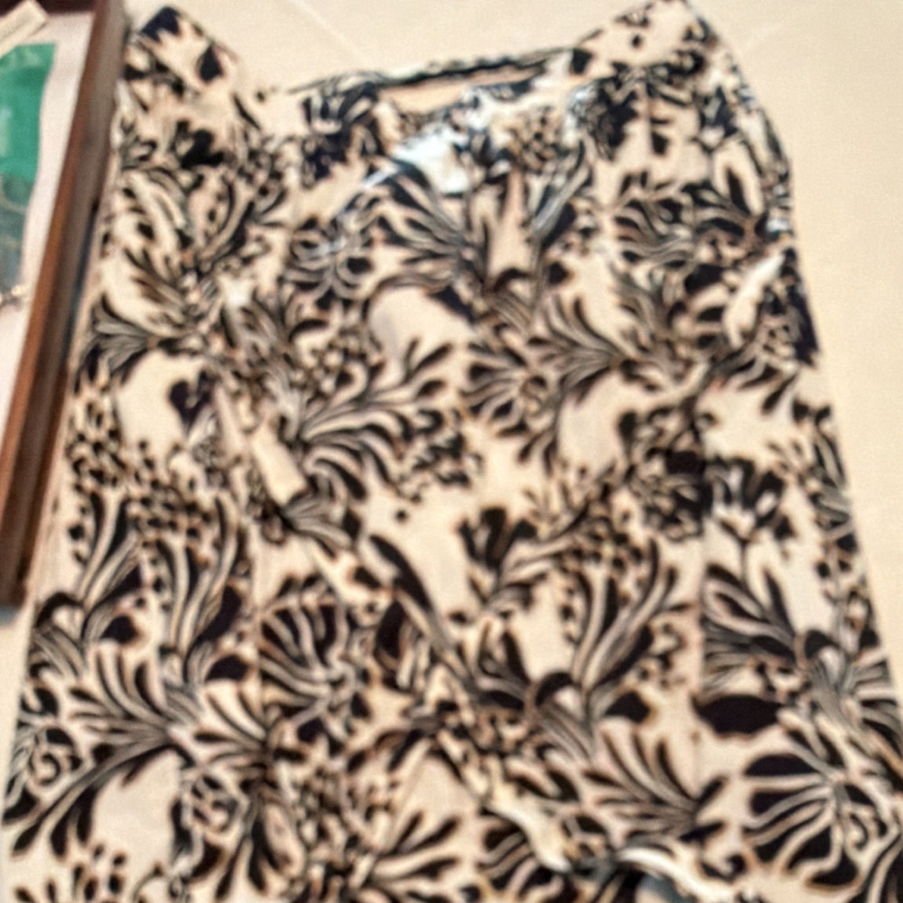 Lane Bryant Plus Size 18/20 Midi Pleated Floral Skirt Elastic Waist Black Beige