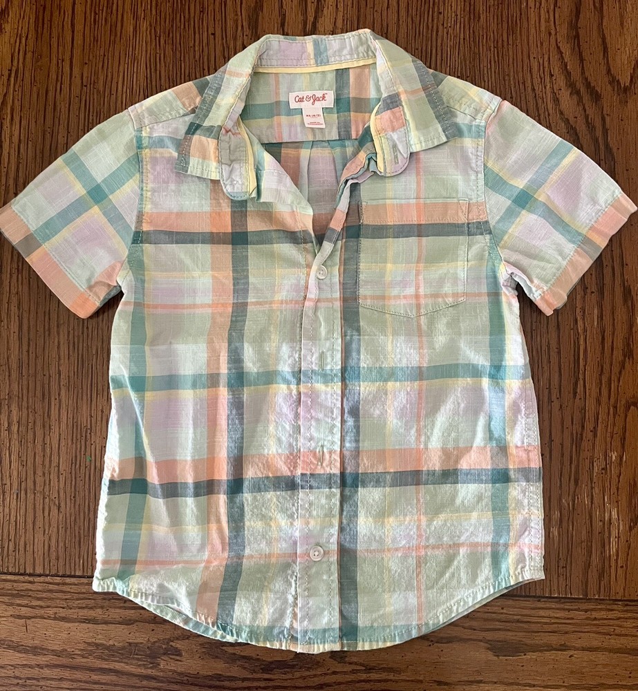 Boy’s Cat & Jack Short Sleeve Button Down Dress Shirt Size XS (4/5)