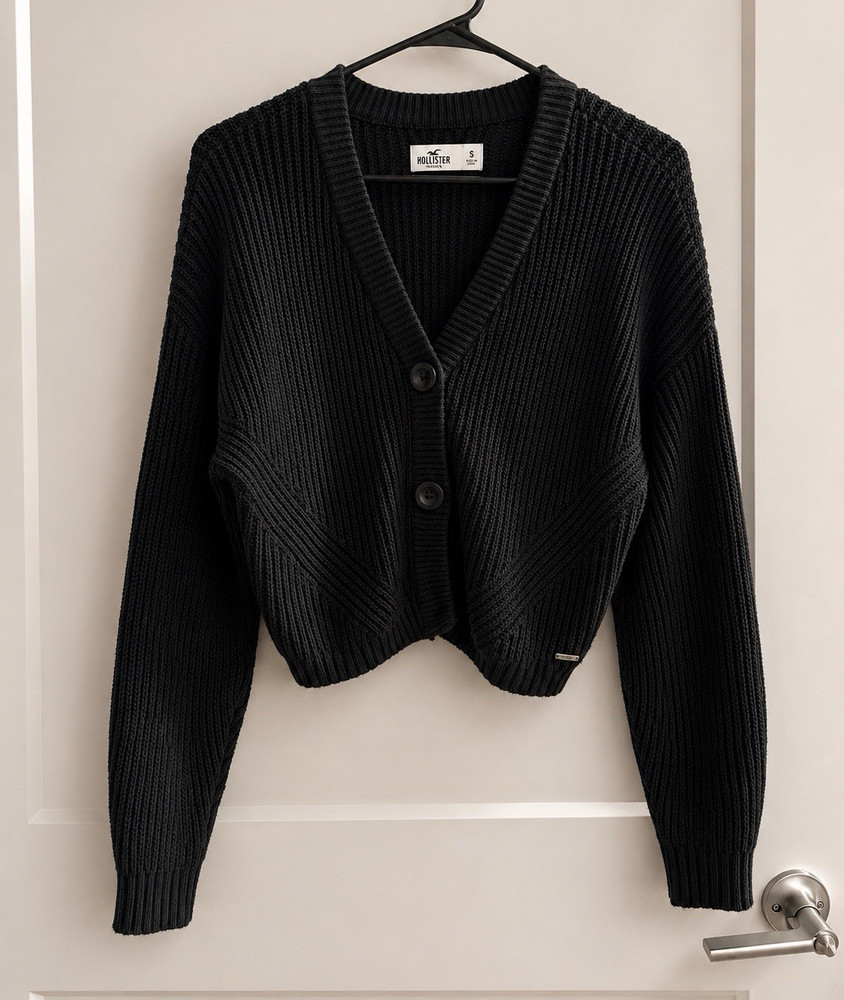 Hollister Women’s Black Rib-Knit V-Neck Button-Front Cardigan Sweater S