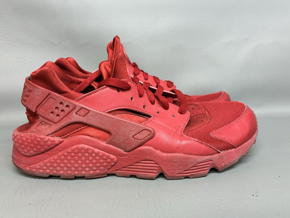 Size 10 - Nike Air Huarache Triple Red 318429 - 660