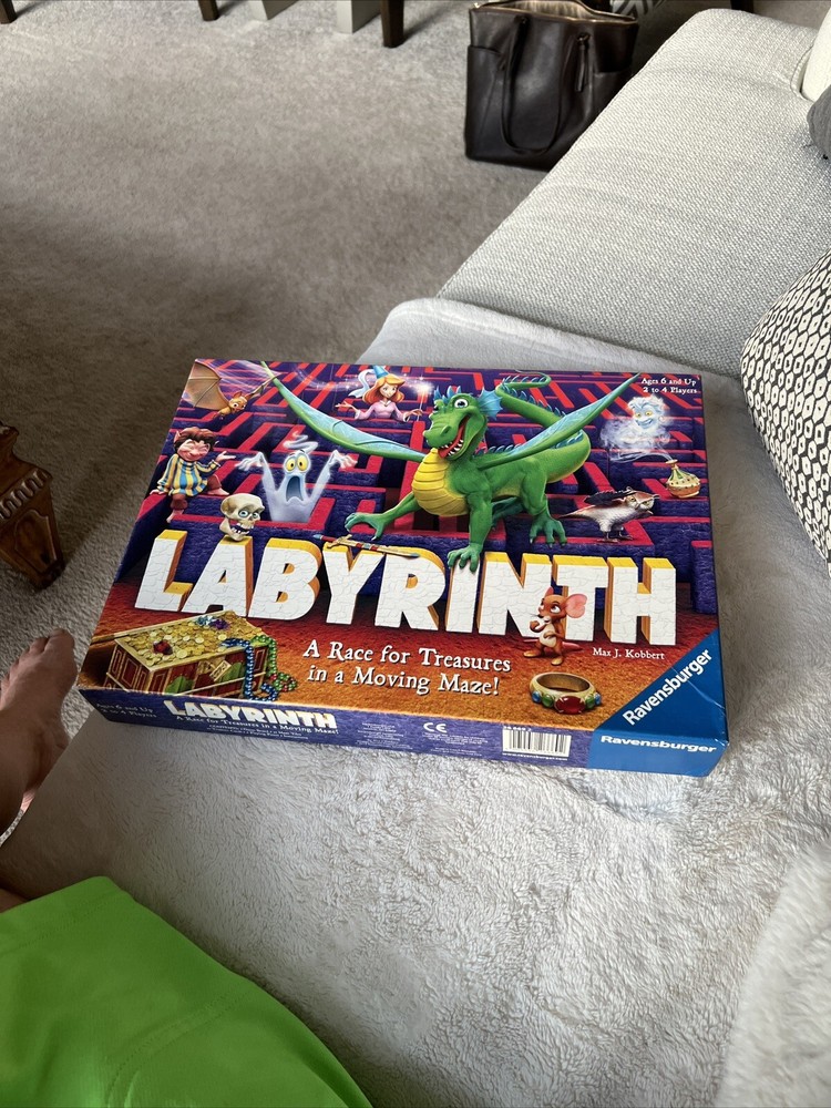 Ravensburger Labyrinth Board Game. Complete With All Pieces & Instructions.
