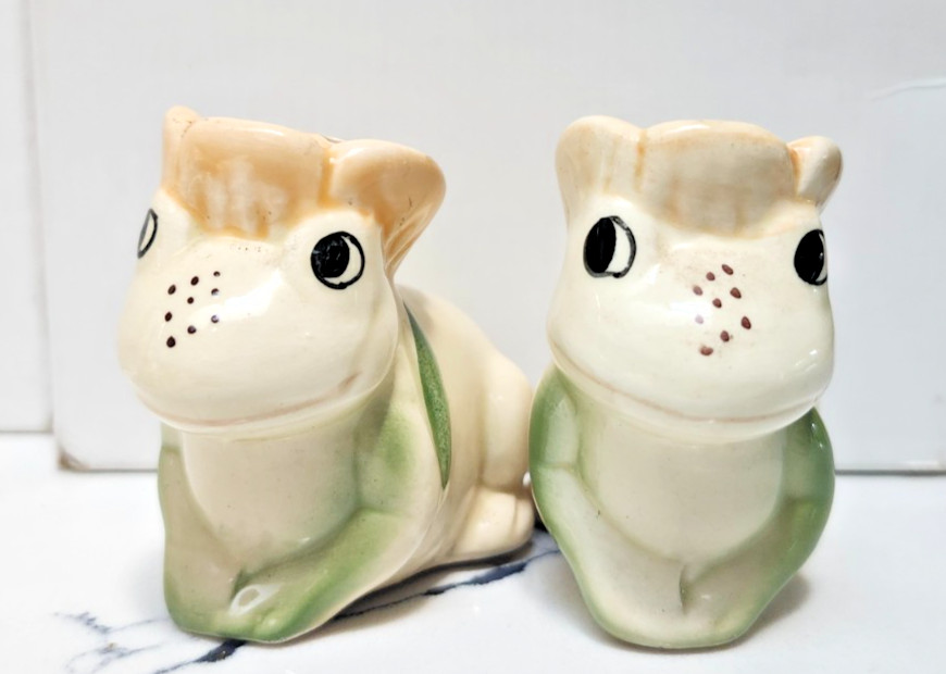 Vintage Ceramic 1970s Prince Princess Frog  Salt & Pepper Shakers