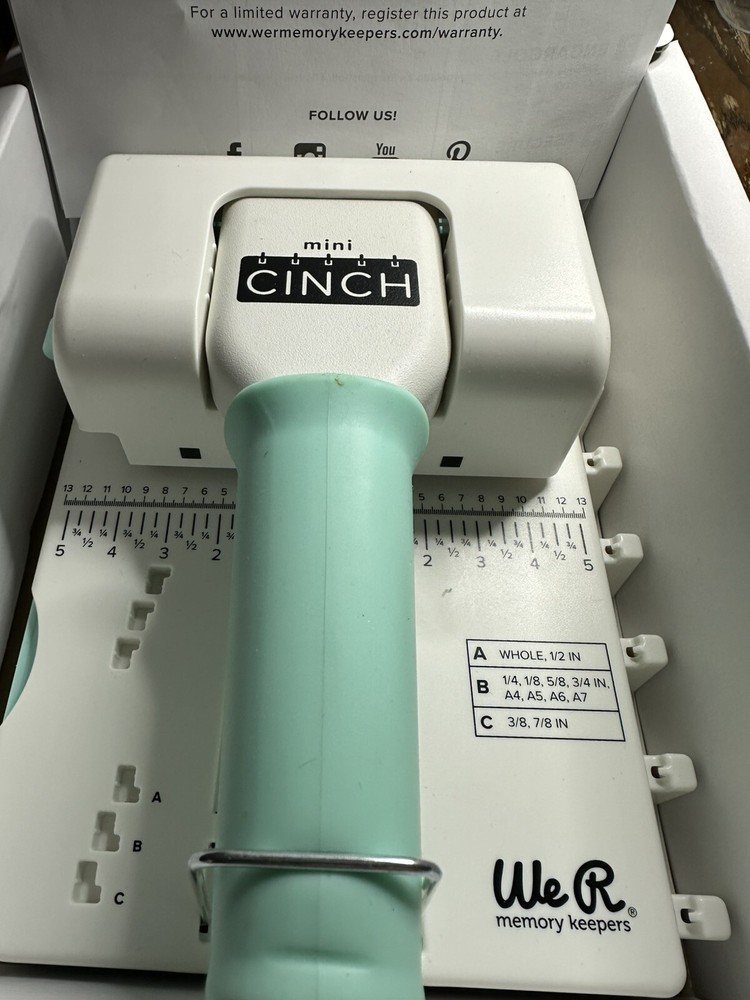 We R Memory Keepers Mini Cinch Book Binding Tool