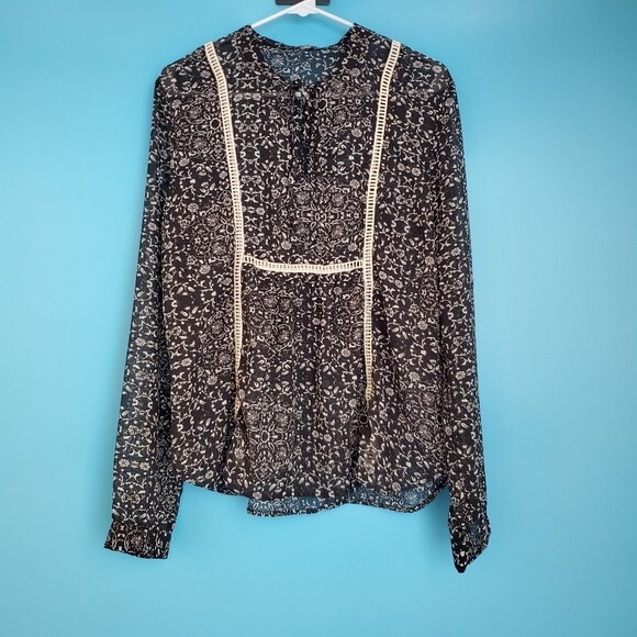 Charlotte Russe Size Medium Floral Black Long Sleeve Semi Sheer Blouse