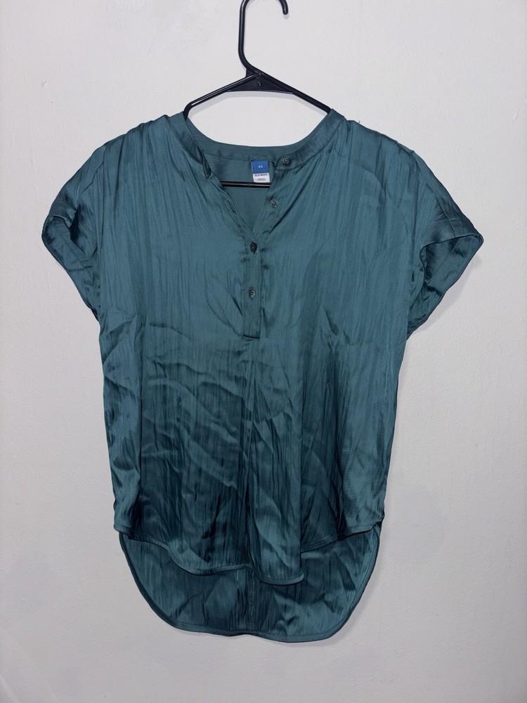 Old Navy Women's XS Teal Solid Satin Short Sleeve Round Neck Button Blouse