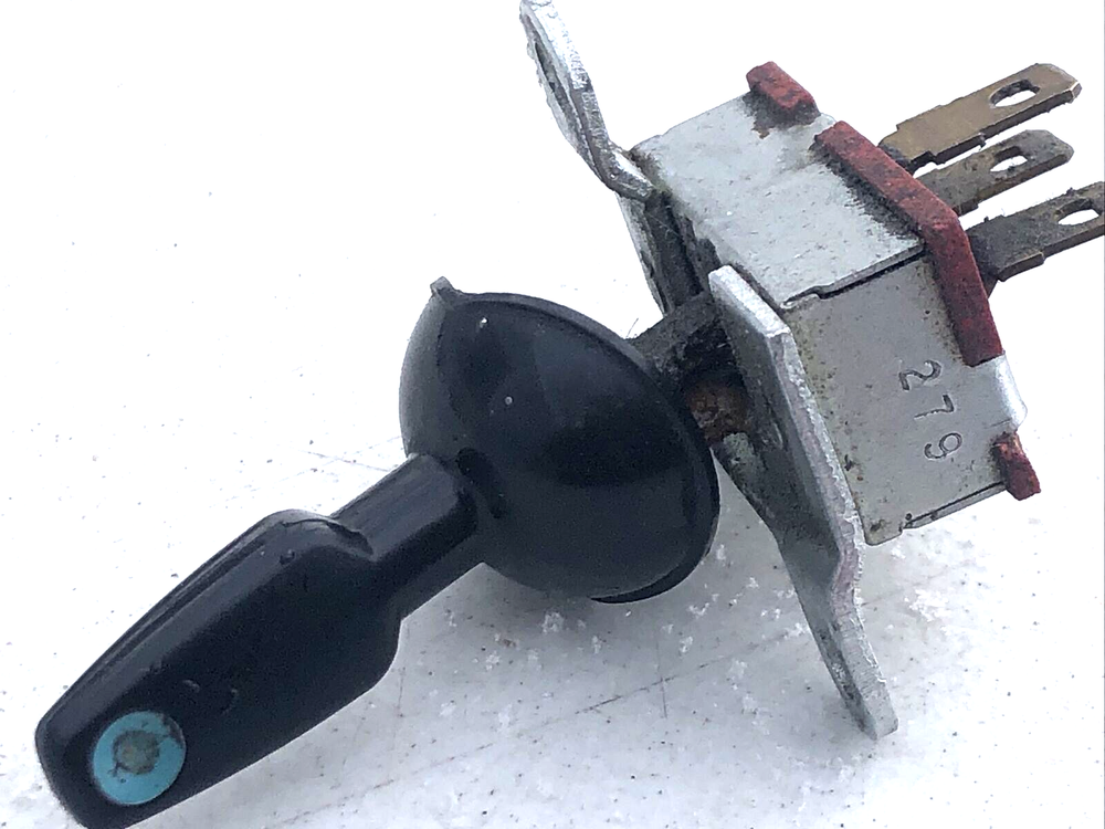 1970 1 CUDA CHALLENGER AAR T/A REAR DEFOGGER DEFROST SWITCH 2947411 TESTED DEFOG