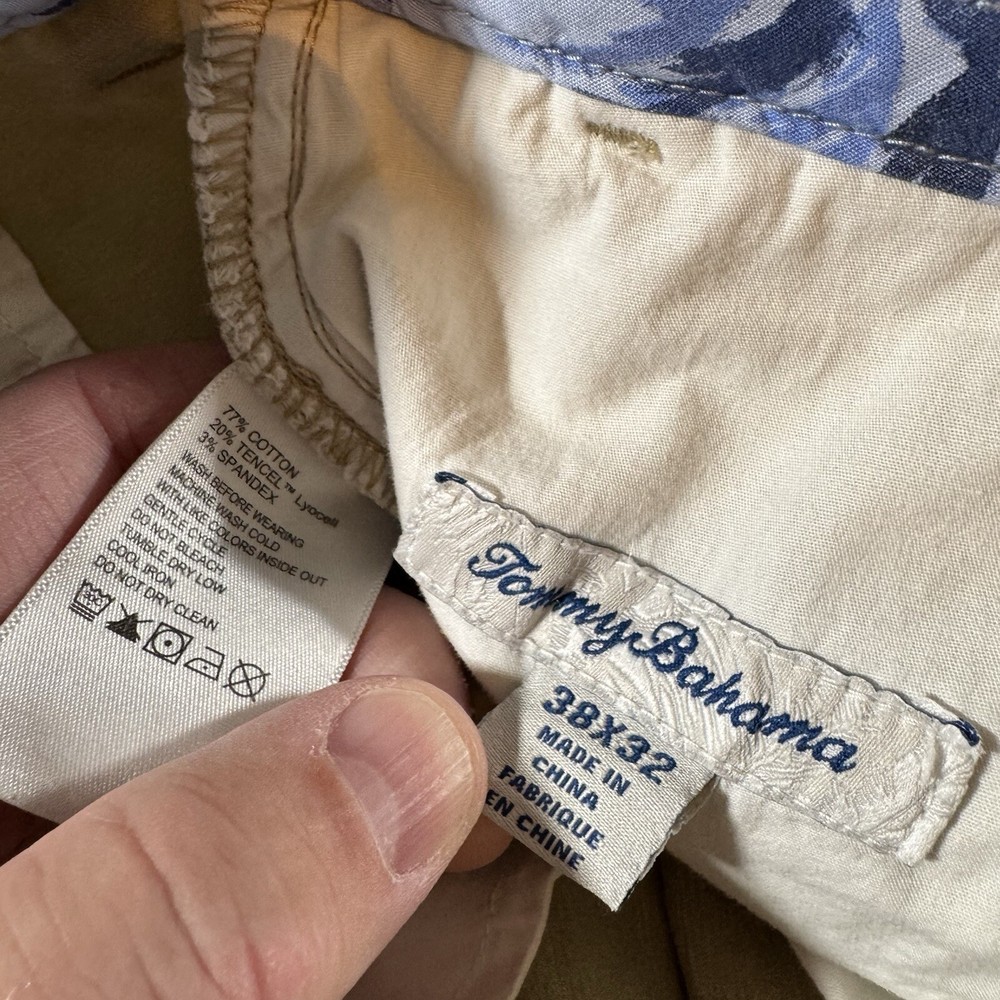 Tommy Bahama Pants Men's Size 38x32 Chino Khaki Tencel Blend Stretch Hole