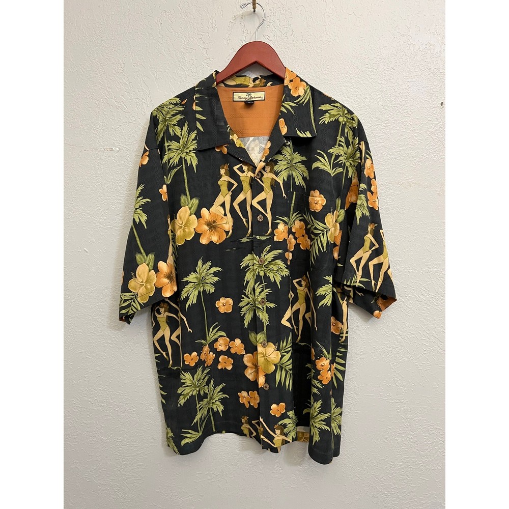 Tommy Bahama 100% Silk Hawaiian Shirt XL Black Hula Girl Palm Tree Aloha Camp