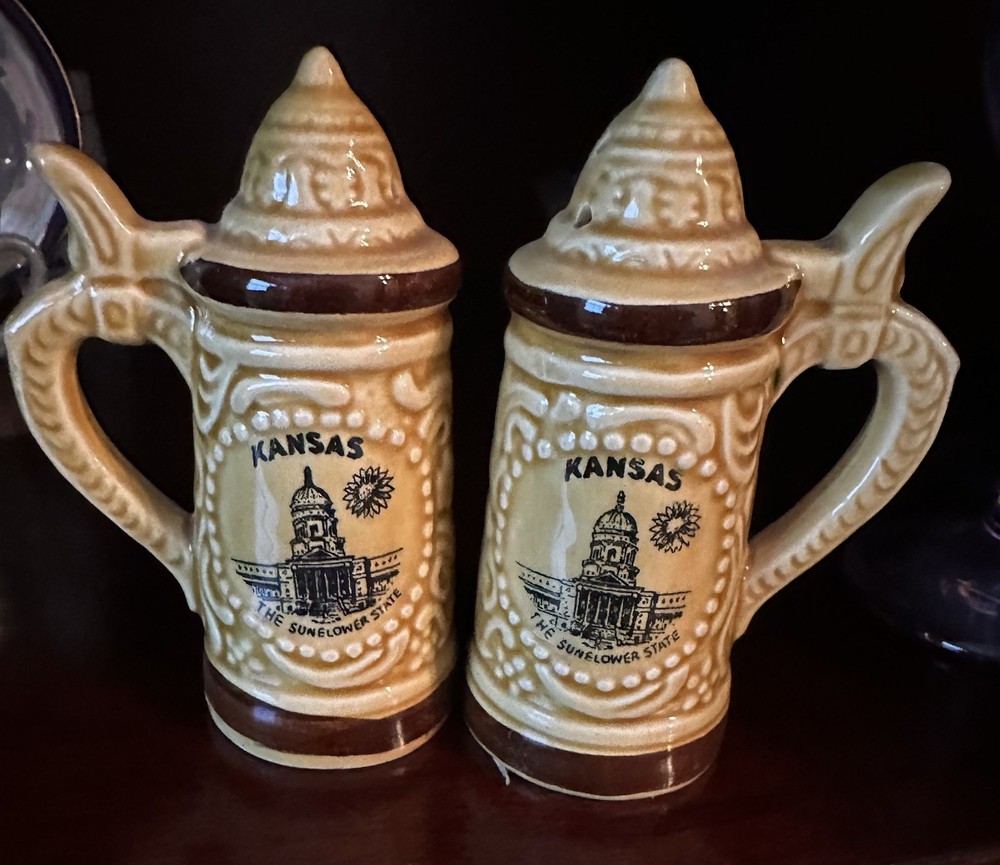 Vintage Ceramic Beer Stein Salt And Pepper Shakers Kansas - Made In Japan