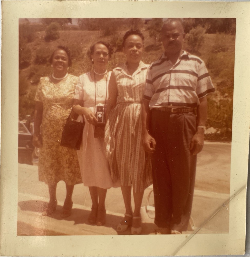 Vintage Photo Black African American Family Shortest To Tallest 1950s Snapshot
