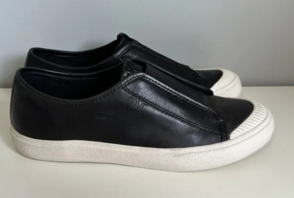 Frye Claudia Women's 8.5M Slip On Black Leather Sneakers Loafers Casual Shoes