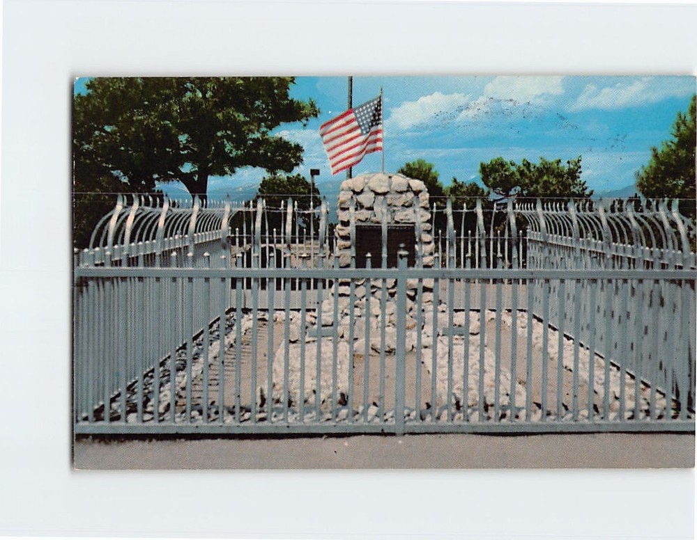 Postcard Buffalo Bill's Grave on Lookout Mountain Golden Colorado USA