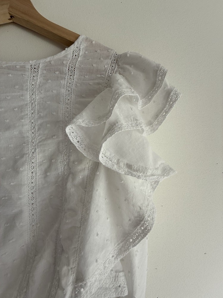 Forever 21 White Eyelet Ruffle Sleeve Blouse Women’s Size L Boho Romantic Top