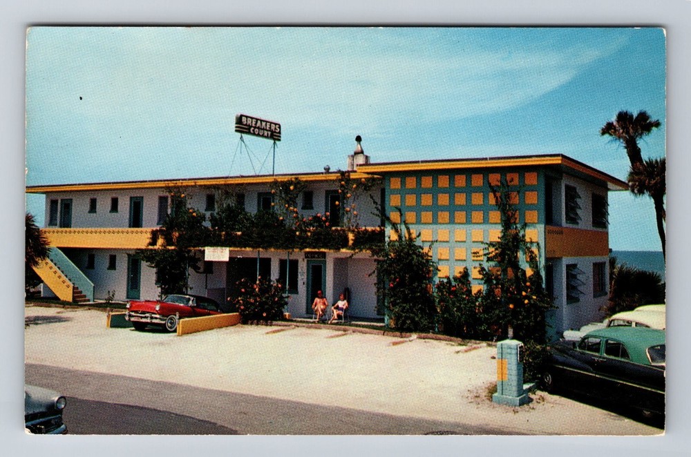 Daytona Beach FL-Florida, Breakers Court, Vintage Postcard Souvenir Standard PC
