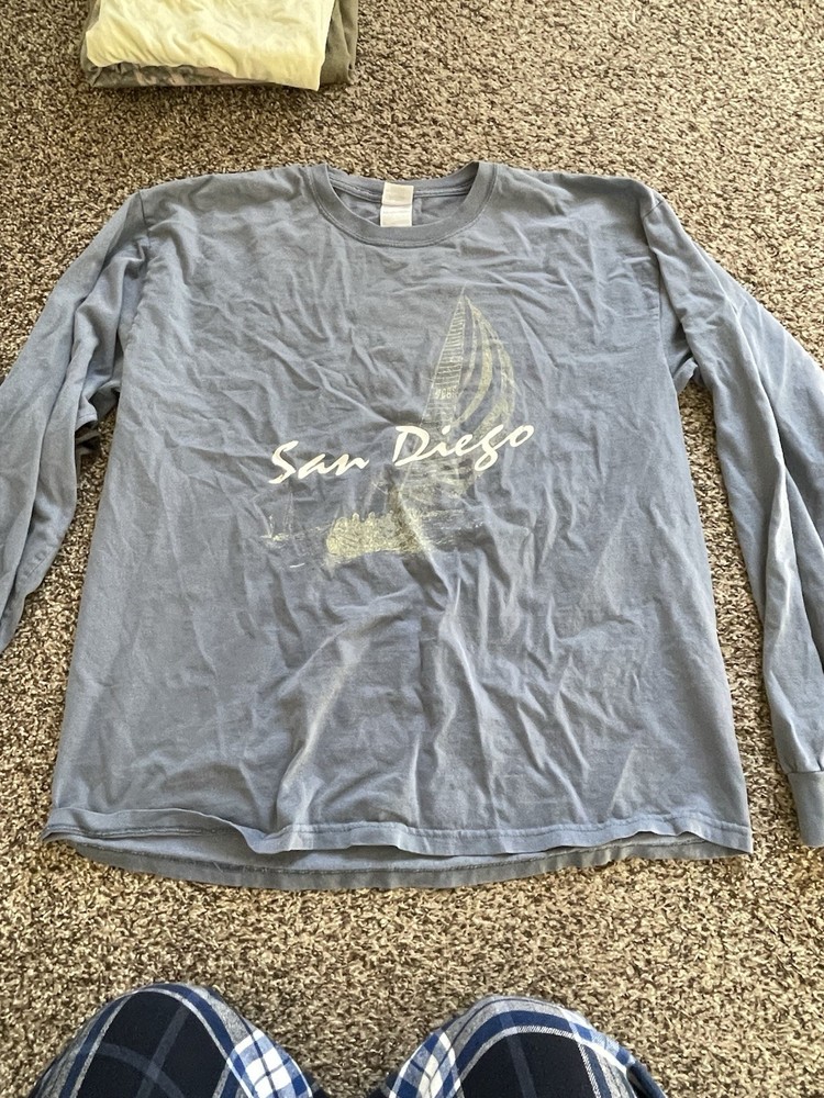 Gildan Ultra Cotton Men's Gray San Diego Graphic Long Sleeve T-Shirt XL