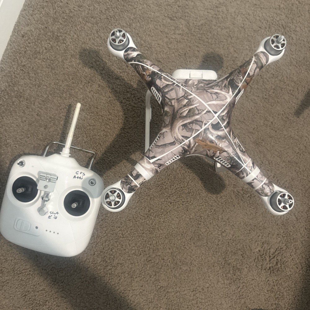 DJI Phantom 3 Standard Quadcopter Camera Drone & Accessories