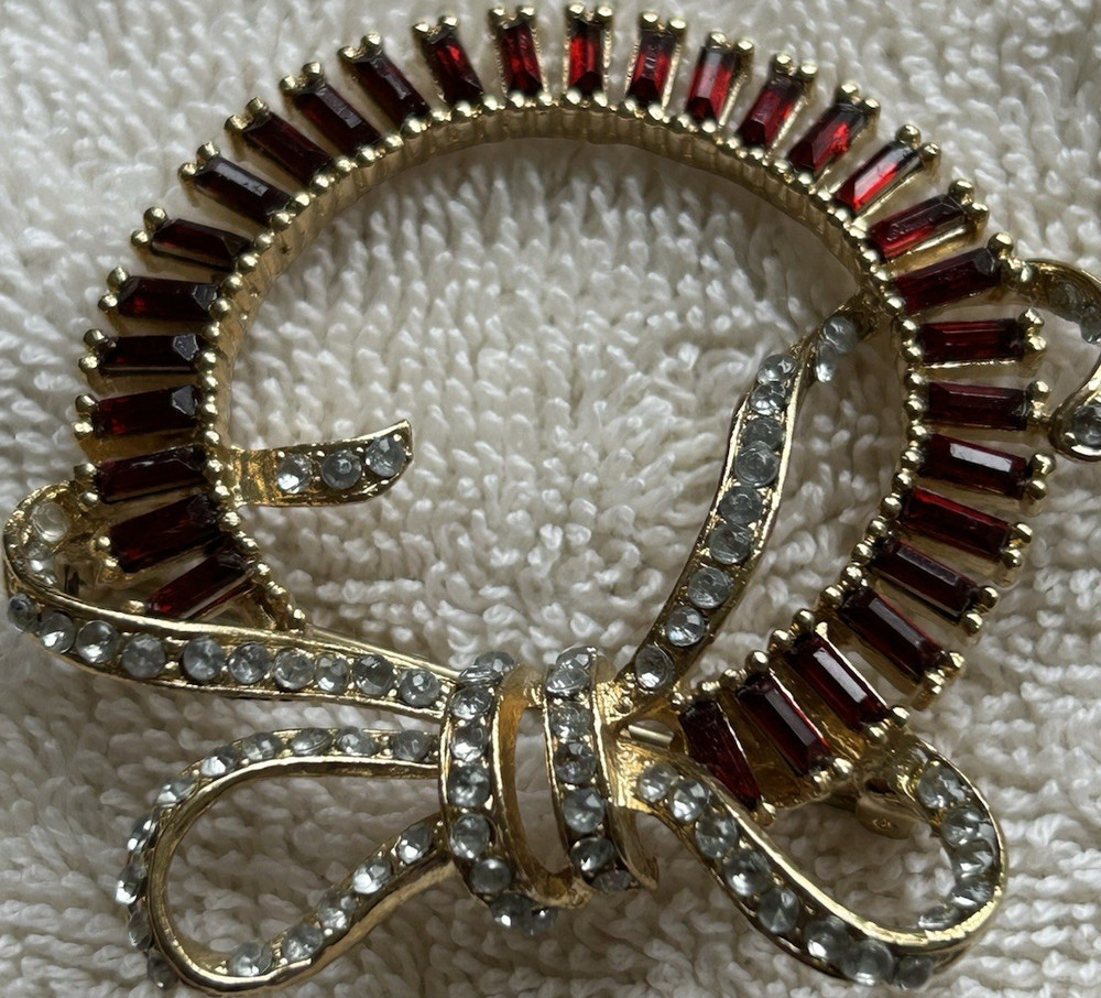 Vintage Gold Tone Bow Circle Brooch Red Clear Glass Stones 2