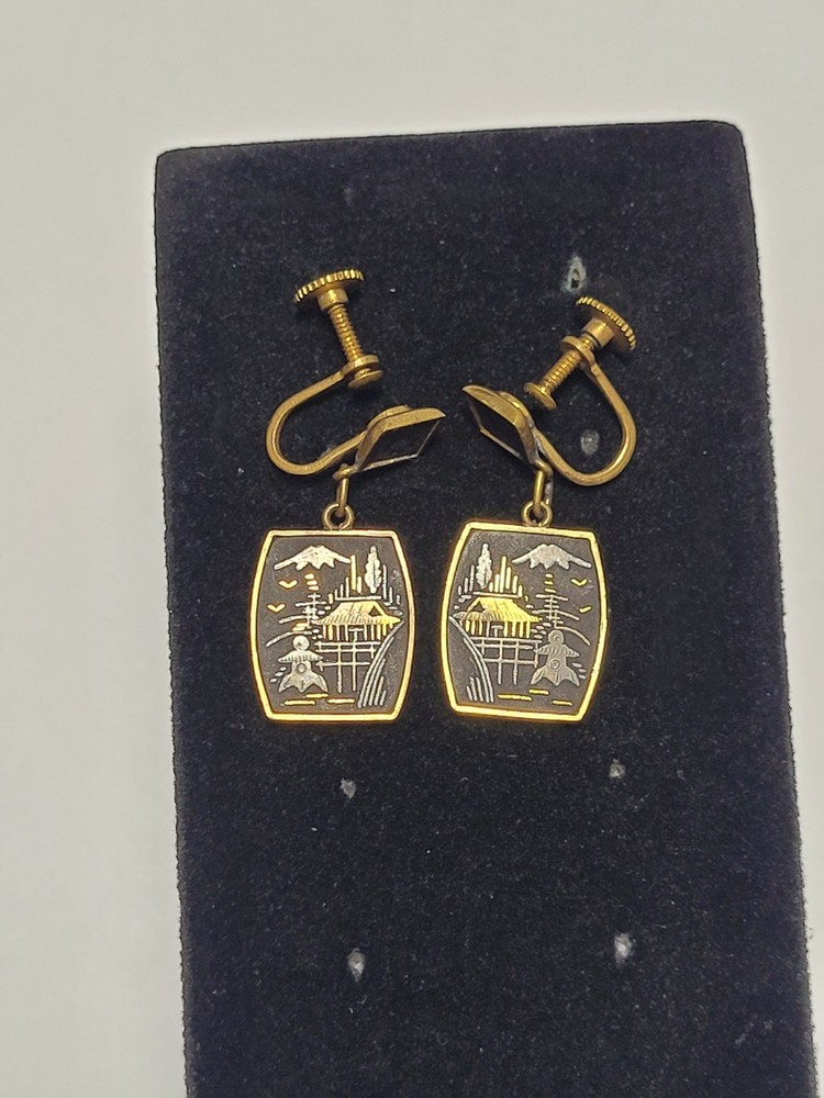 Vintage Japanese Damascene Screw Back Earrings Mt Fuji Pagoda Gold-tone Inlay