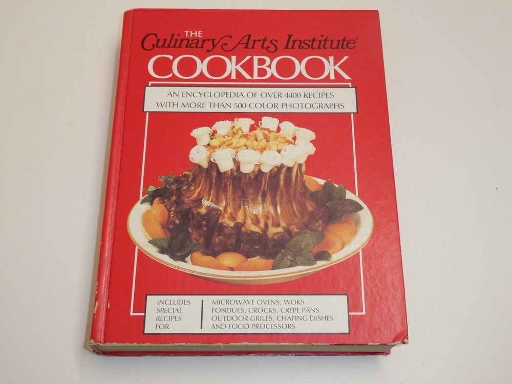 VTG 1985 The Culinary Arts Institute Cookbook Hardcover Book Over 4400 Recipes